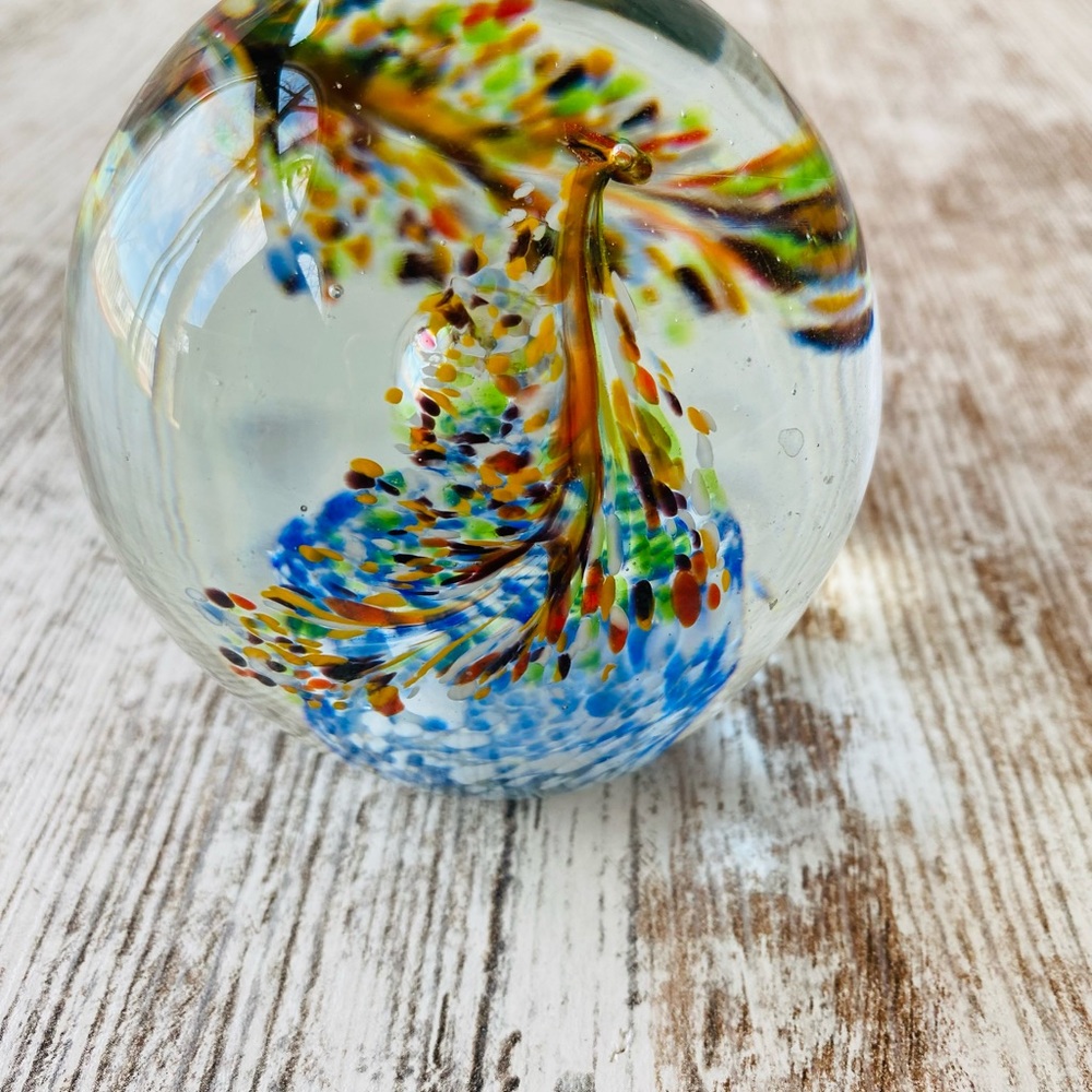 Art glass ball - Picture 2 of 6